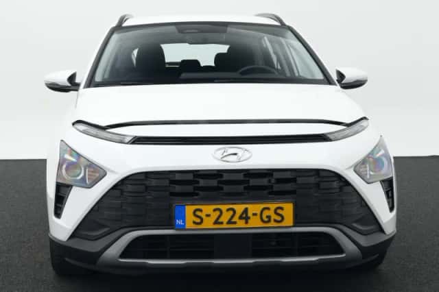 Hyundai Bayon (2023) thumbnail 3