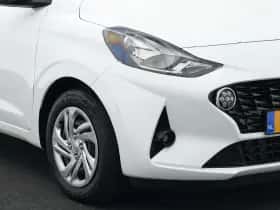 Hyundai i10 (2022) thumbnail 18
