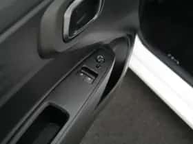 Hyundai i10 (2022) thumbnail 38