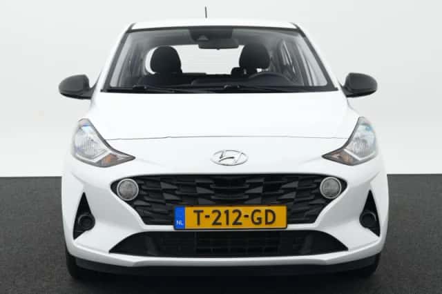 Hyundai i10 (2023) thumbnail 5