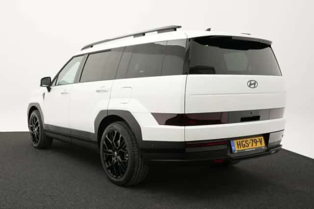 Hyundai Santa Fe (2025) thumbnail 2