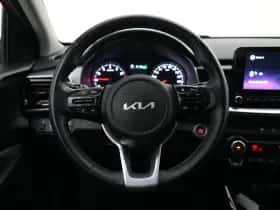 Kia Stonic (2022) thumbnail 16