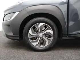 Hyundai Kona (2022) thumbnail 15