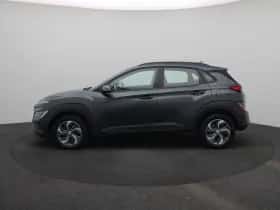 Hyundai Kona (2022) thumbnail 4