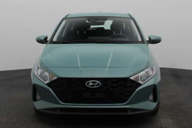Hyundai i20 (2023) thumbnail 3
