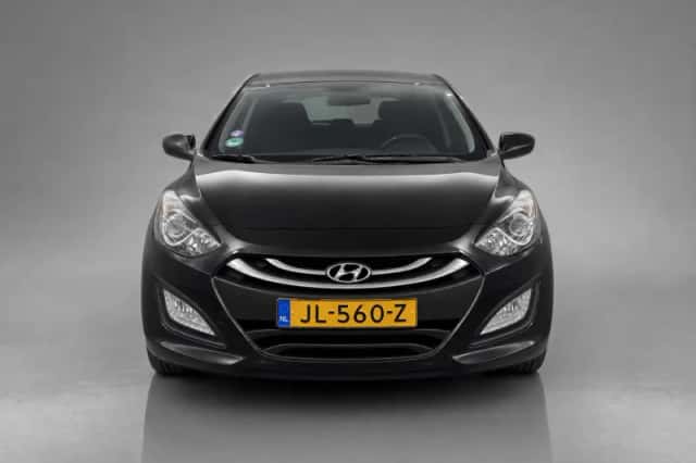 Hyundai i30 (2016) thumbnail 3