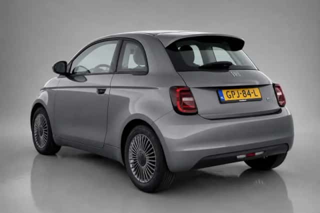 Fiat 500 (2022) thumbnail 5