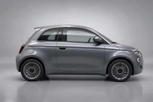 Fiat 500 (2022) thumbnail 6