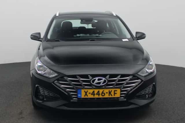 Hyundai i30 (2023) thumbnail 4