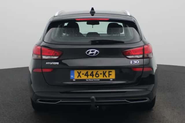 Hyundai i30 (2023) thumbnail 6