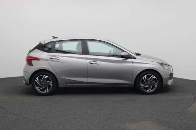 Hyundai i20 (2022) thumbnail 6