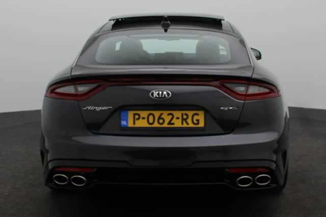 Kia Stinger (2020) thumbnail 6