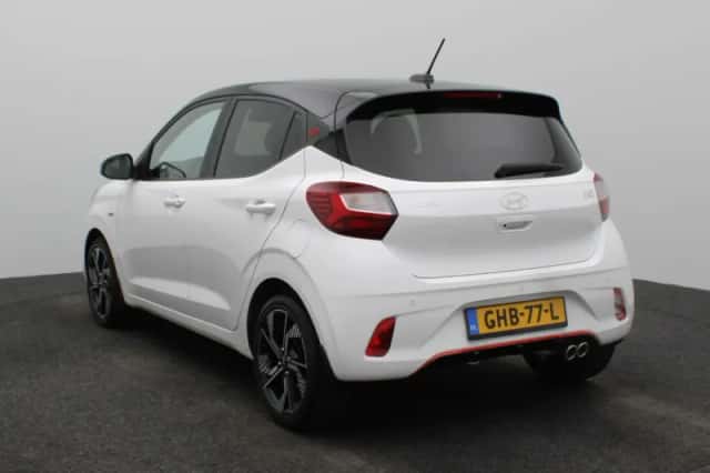 Hyundai i10 (2024) thumbnail 3