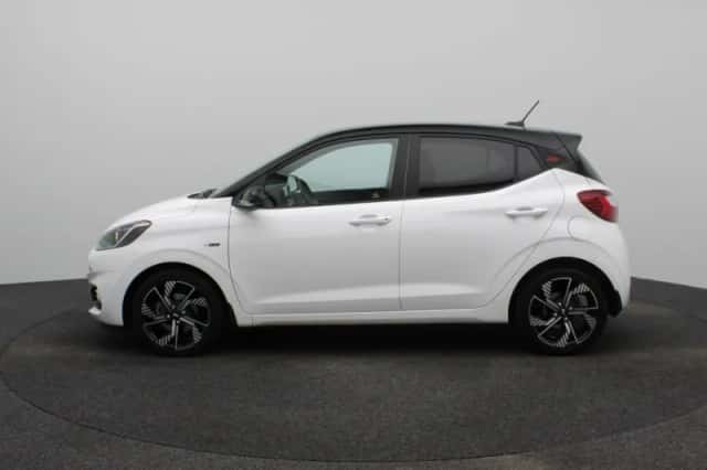 Hyundai i10 (2024) thumbnail 4
