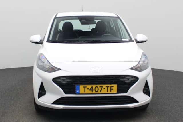 Hyundai i10 (2023) thumbnail 3