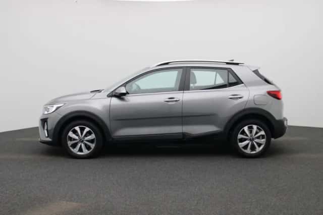 Kia Stonic (2024) thumbnail 5