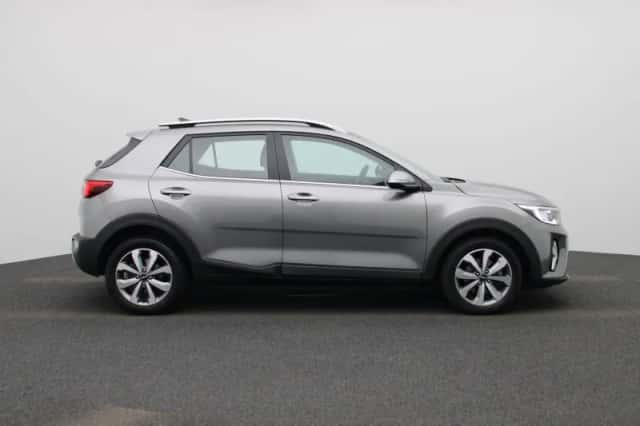 Kia Stonic (2024) thumbnail 6