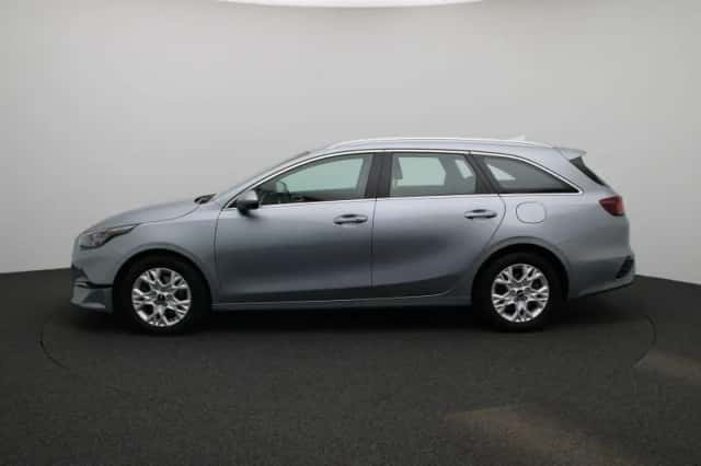 Kia Ceed Sportswagon (2024) thumbnail 5