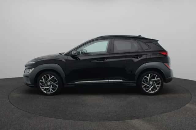 Hyundai Kona (2023) thumbnail 4