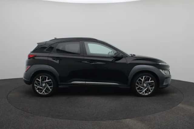 Hyundai Kona (2023) thumbnail 6