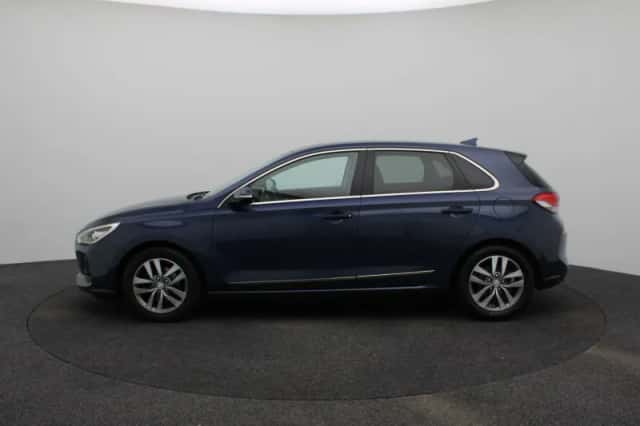 Hyundai i30 (2017) thumbnail 5