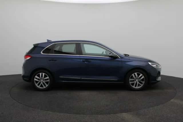 Hyundai i30 (2017) thumbnail 6