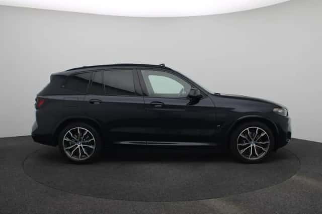 BMW X3 (2023) thumbnail 6