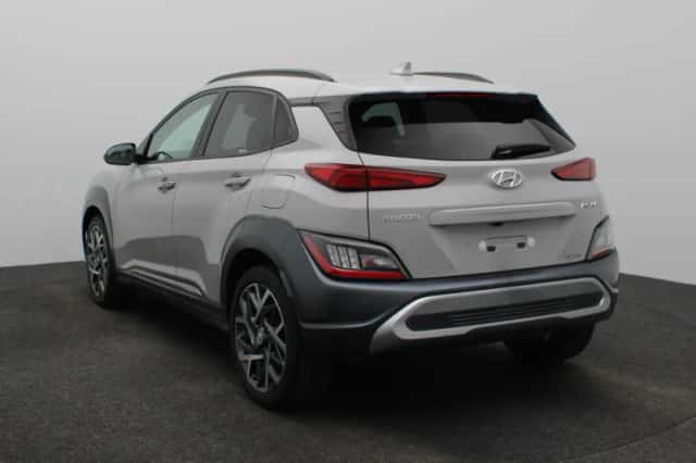 Hyundai Kona (2022) thumbnail 3