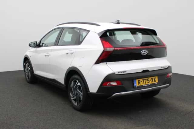 Hyundai Bayon (2022) thumbnail 2