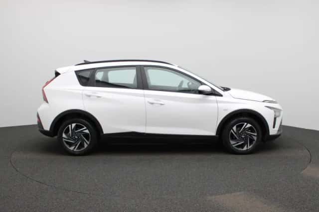 Hyundai Bayon (2022) thumbnail 6