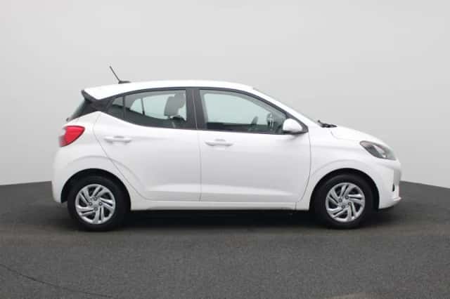 Hyundai i10 (2023) thumbnail 6