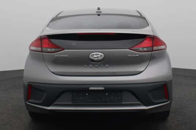 Hyundai Ioniq (2022) thumbnail 6