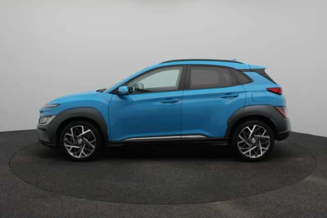 Hyundai Kona (2023) thumbnail 4