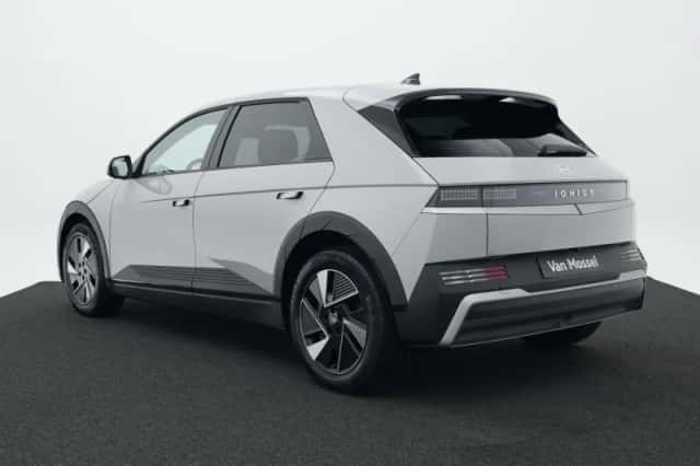 Hyundai Ioniq 5 (2026) thumbnail 2