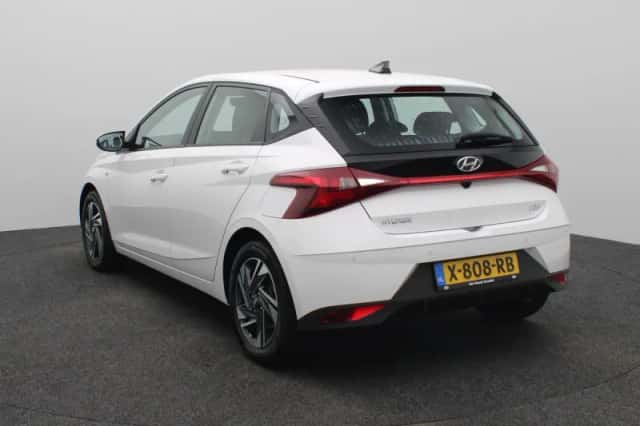 Hyundai i20 (2024) thumbnail 2