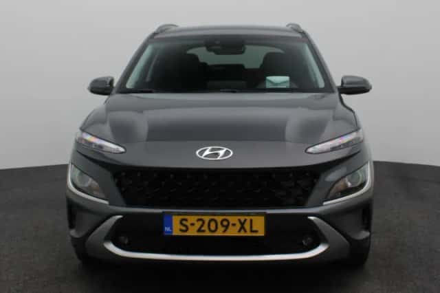 Hyundai Kona (2023) thumbnail 3