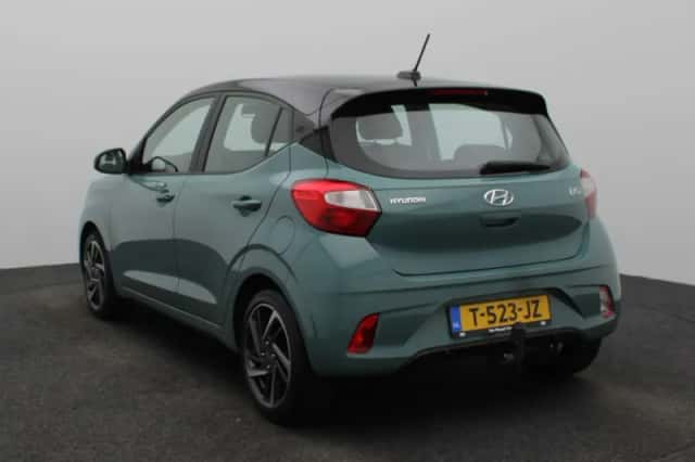 Hyundai i10 (2023) thumbnail 2