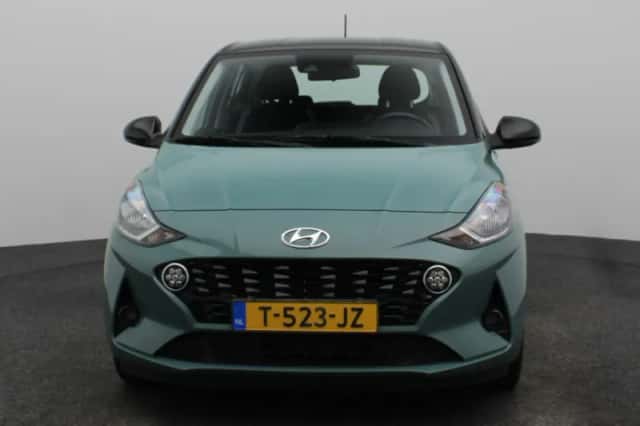 Hyundai i10 (2023) thumbnail 3