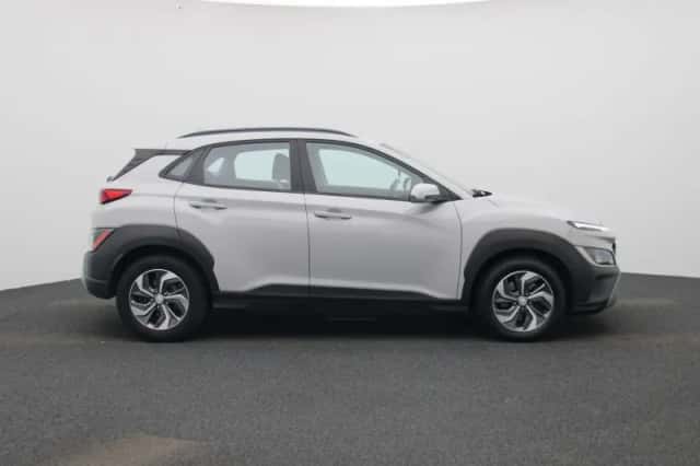 Hyundai Kona (2021) thumbnail 6