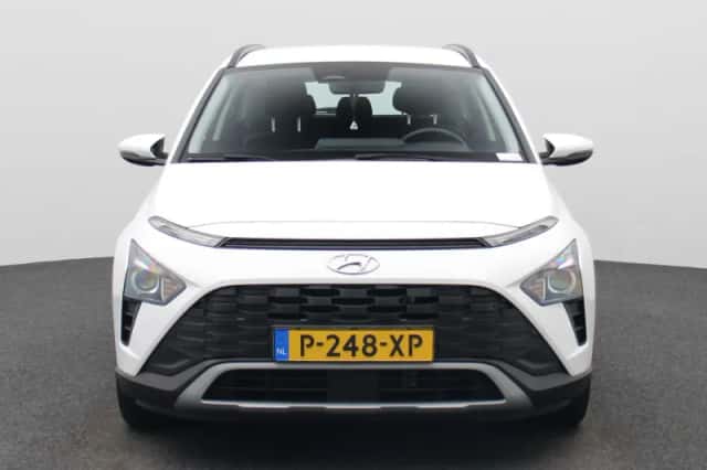 Hyundai Bayon (2022) thumbnail 3
