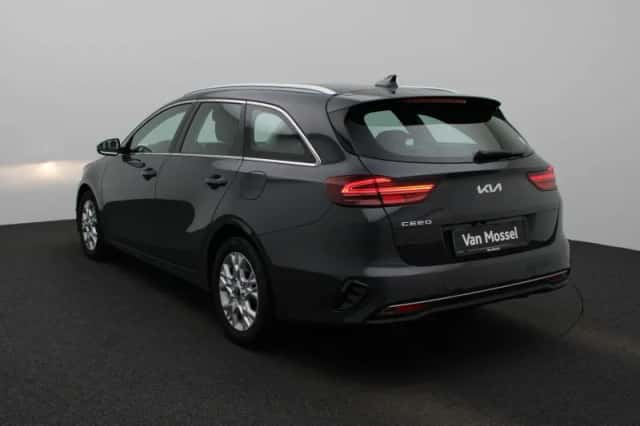 Kia Ceed Sportswagon (2024) thumbnail 3