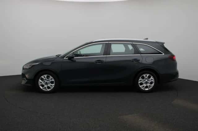 Kia Ceed Sportswagon (2024) thumbnail 5
