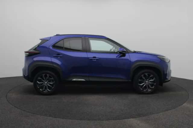 Toyota Yaris Cross (2024) thumbnail 6