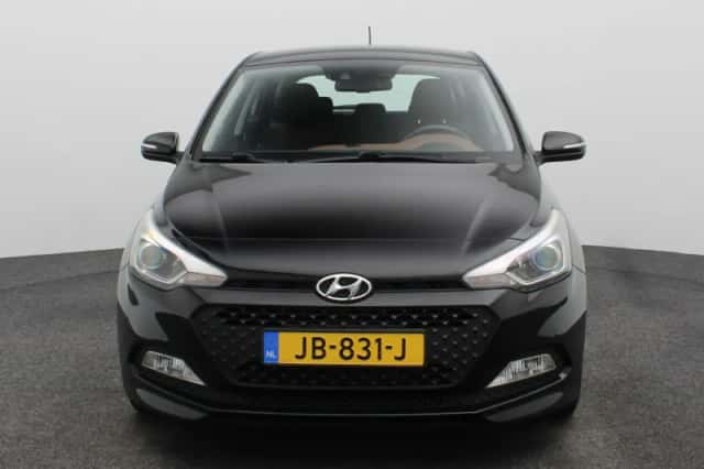 Hyundai i20 (2016) thumbnail 3