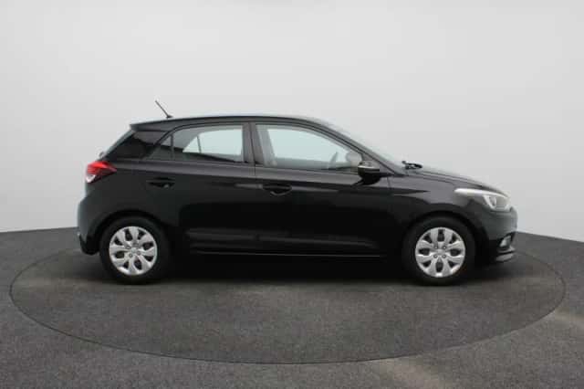 Hyundai i20 (2016) thumbnail 6
