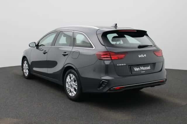 Kia Cee'd (2024) thumbnail 3