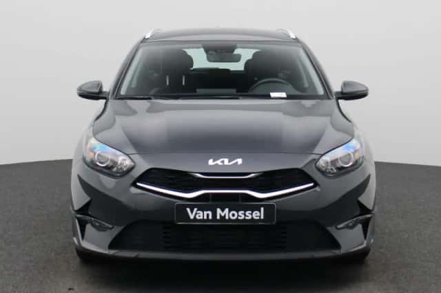 Kia Cee'd (2024) thumbnail 4