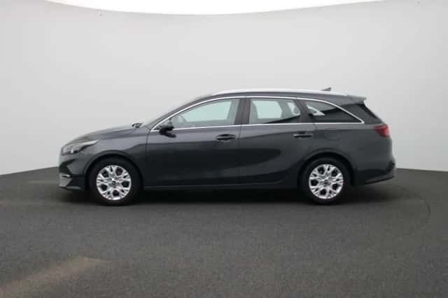 Kia Cee'd (2024) thumbnail 5