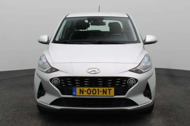Hyundai i10 (2021) thumbnail 4