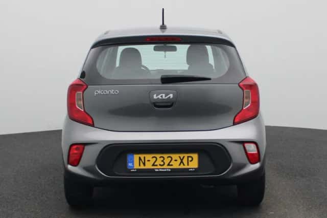 Kia Picanto (2022) thumbnail 6